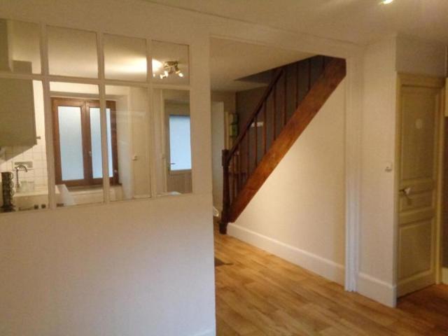 Langeac 43, maison de ville de 60 m2 habitables, 2 chambres