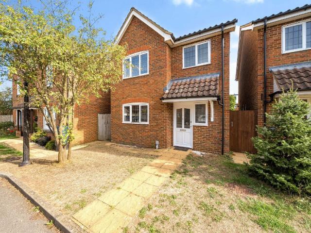 Langford Close, St.Albans AL4, 3 bed detached house to rent, £2,850 pcm | PrimeLocation