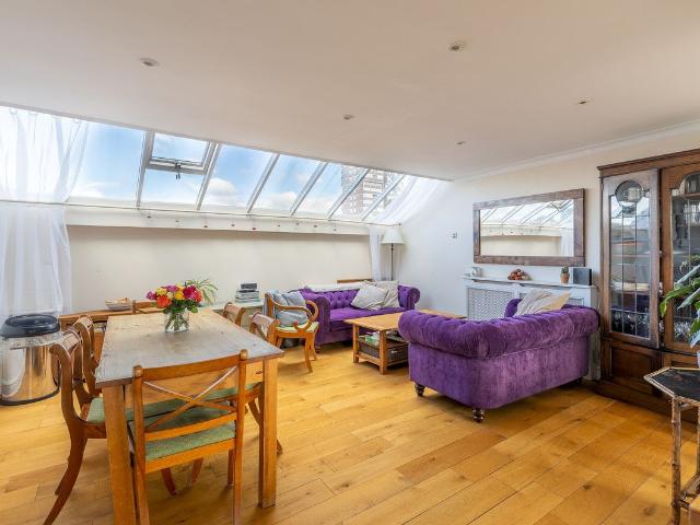 Langford Road, Fulham, London SW6, 2 bed flat to rent, £2,600 pcm | PrimeLocation