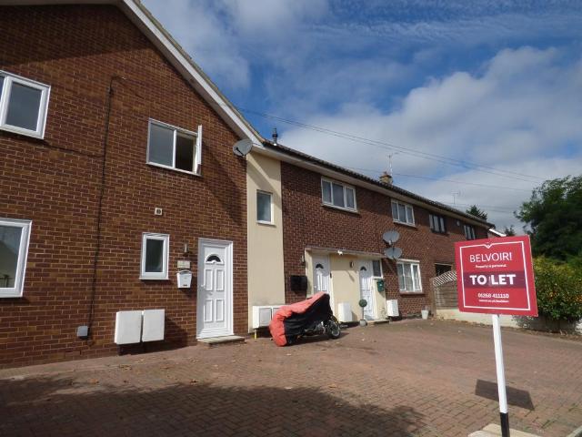 Langham Crescent, Billericay, CM12 1 bed flat to rent £1,050 pcm £242 pw