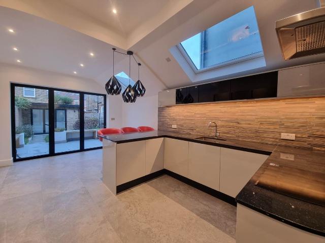 Langham Road, Turnpike Lane N15, 4 bed maisonette to rent, £3,450 pcm | PrimeLocation