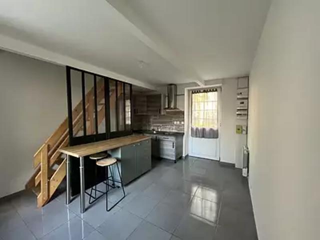 Langoiran 33550 Location maison 2 pièces t2