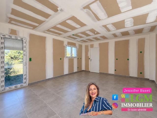 Langlade. La Maison Est Presque Prête… Il Ne Manque Plus Que. 95m² Langlade