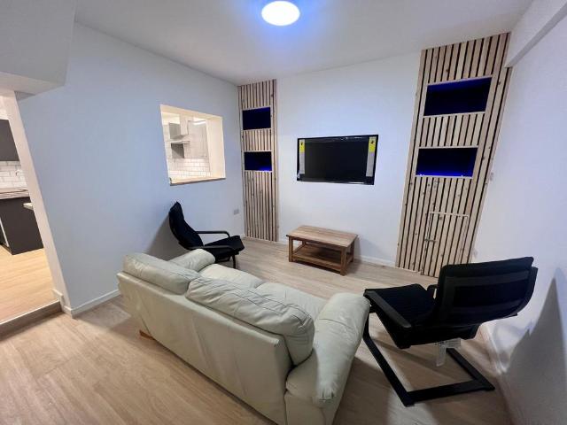 Langland Terrace, Brynmill, SA2 5 bed terraced house to rent £2,450 pcm £565 pw