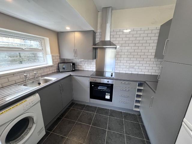 Langland Terrace, Brynmill SA2, 5 bed shared accommodation to rent, £2,050 pcm | PrimeLocation