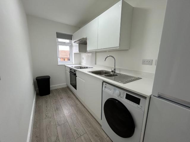 Langland Road, Milton Keynes MK6, 1 bed flat to rent, £1,000 pcm | PrimeLocation