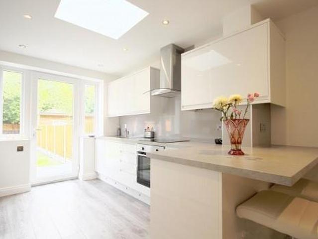 Langley Cres, Harlington, Hayes UB3 1 bed in a house share to rent £750 pcm £173 pw