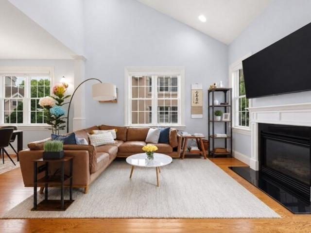 Langley Rd Unit,newton, Condo For Sale