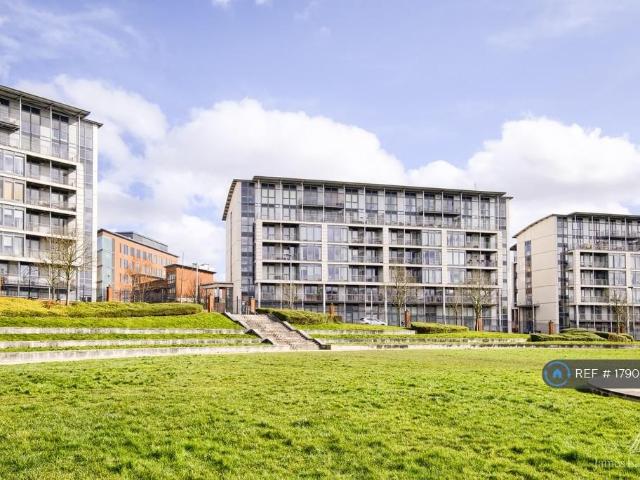 Langley Walk, Birmingham, B15 1 bed flat to rent £1,050 pcm £242 pw