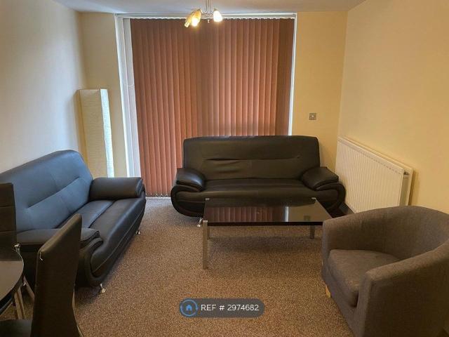 Langley Walk, Birmingham B15, 2 bed flat to rent, £1,225 pcm | PrimeLocation