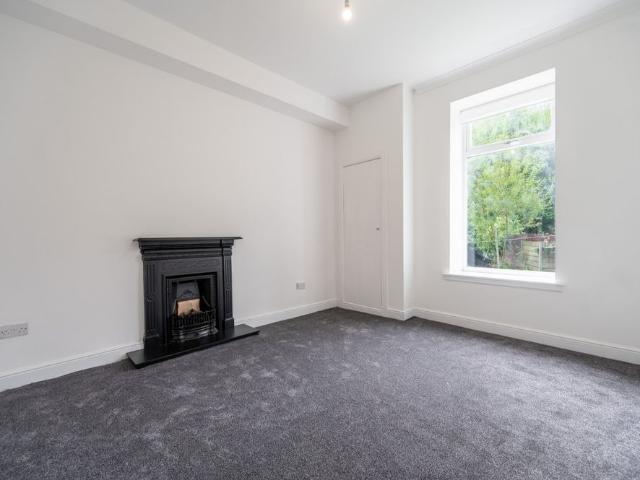 Langside Road