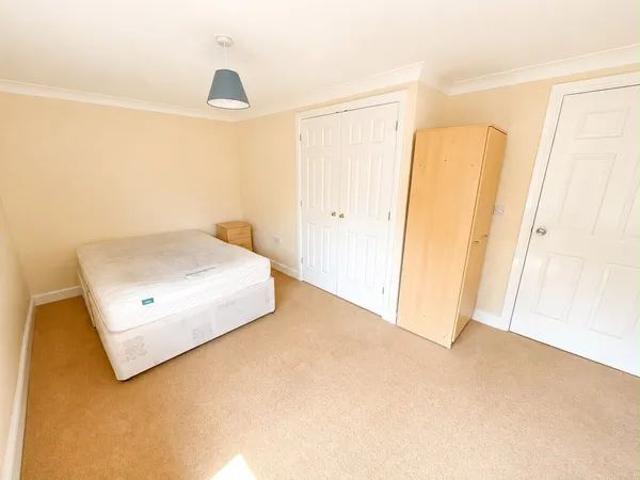 Langport Cresent, Oakhill, MK5