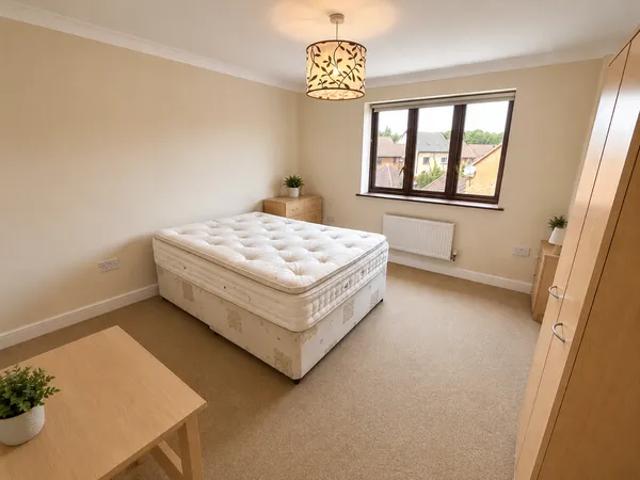 Langport Cresent, Oakhill, MK5