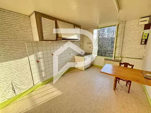 Langres 52200 Achat / Vente appartement 6 pièces t6 au dernier étage cave