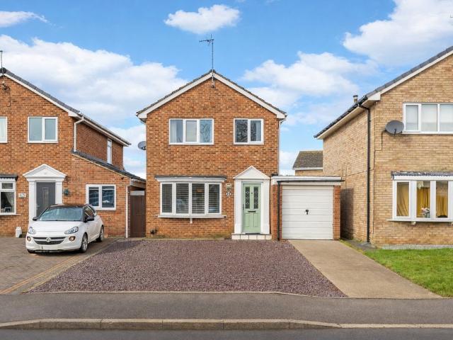 Langrick Avenue, Howden, Goole, Yorkshire DN14, 3 bed detached house to rent, £1,300 pcm | PrimeLocation