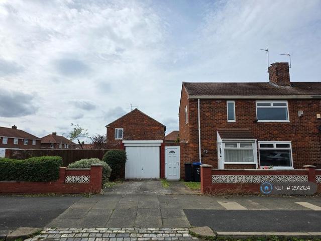 Langridge Crescent, Middlesbrough, TS3 3 bed semi detached house to rent £825 pcm £190 pw