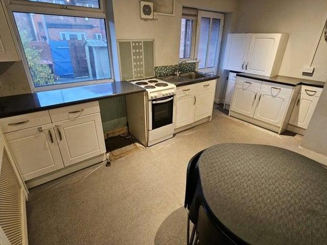 Langworthy Rd, Salford M6 3 bed terraced house to rent £1,295 pcm £299 pw