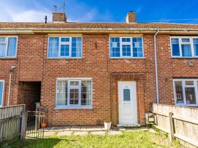 Langton Close, Grimsby, 3 Bedroom Terraced