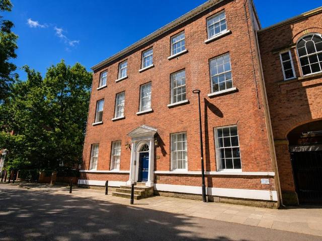 Langton Lodge, 5 South Parade, Wakefield WF1, 2 bed flat to rent, £1,200 pcm | PrimeLocation
