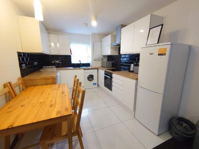 Langton Road 4 bed terraced house to rent £2,427 pcm £560 pw