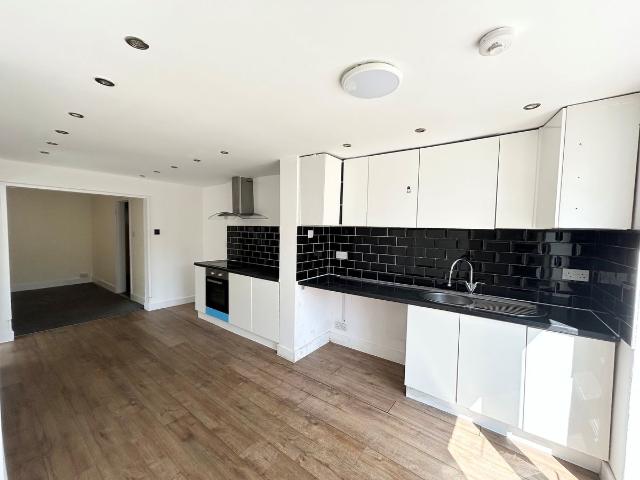 Langton Road, Bournemouth BH7, 4 bed property to rent, £1,700 pcm | PrimeLocation