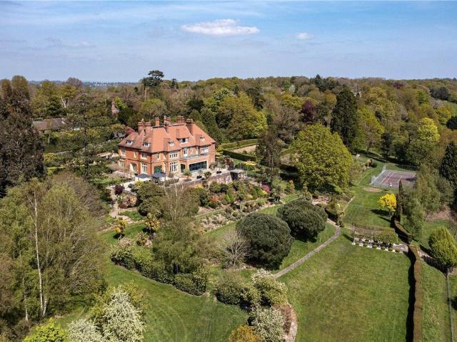 Langton Green, Tunbridge Wells, Kent. 9 bed detached house to rent £25,000 pcm £5,769 pw