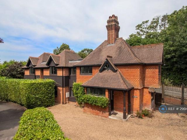 Langton Road, Tunbridge Wells, TN3 4 bed detached house to rent £3,500 pcm £808 pw