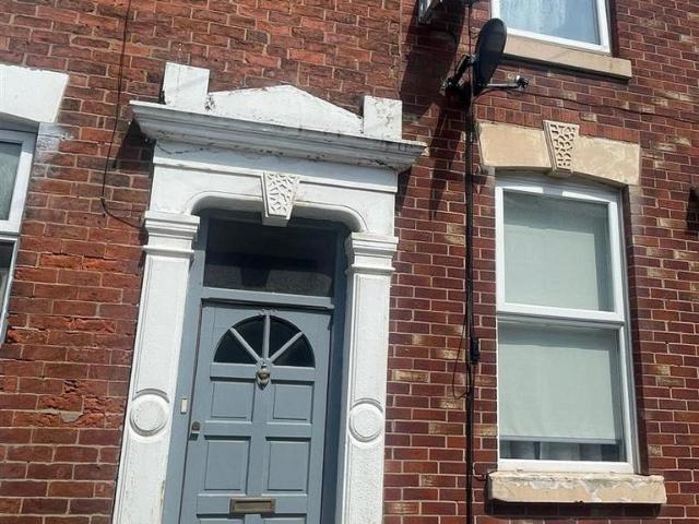 Langton Street, Preston 2 bed terraced house to rent £750 pcm £173 pw