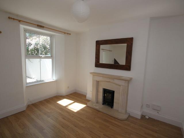 Langton Terrace, Falmouth TR11, 2 bed flat to rent, £995 pcm | PrimeLocation