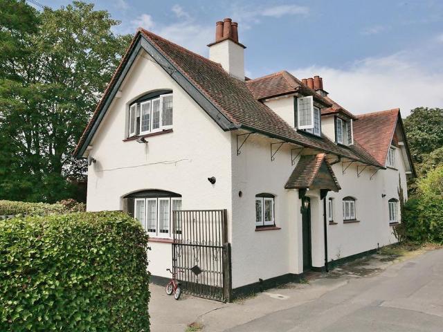 Lanham Way, Oxford, Oxford, Oxford, OX4 2 bed semi detached house to rent £1,850 pcm £427 pw