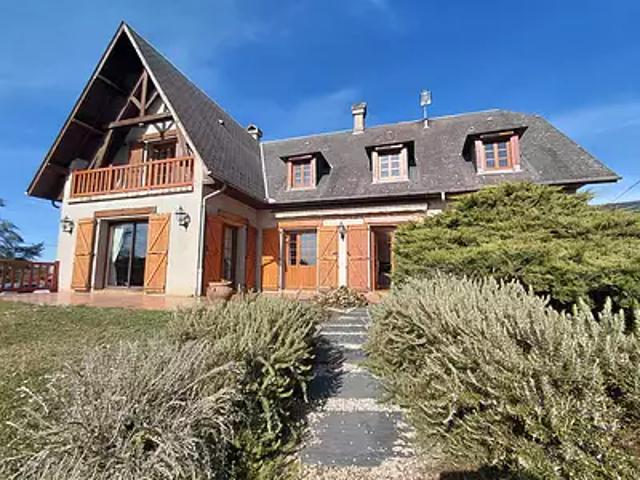 Lannemezan 65300 Achat / Vente maison 8 pièces t8 terrasse parking