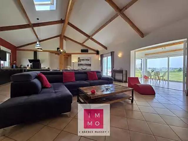 Tournay 65190 Achat / Vente maison 8 pièces t8 au dernier étage