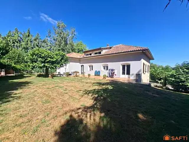 Lannemezan 65300 Achat / Vente maison 9 pièces t9 terrasse parking