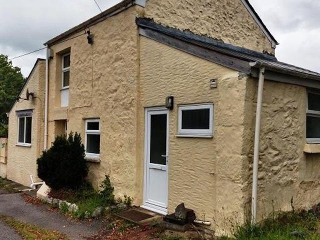 Lanner Moor, Redruth, TR16 1 bed cottage to rent £800 pcm £185 pw