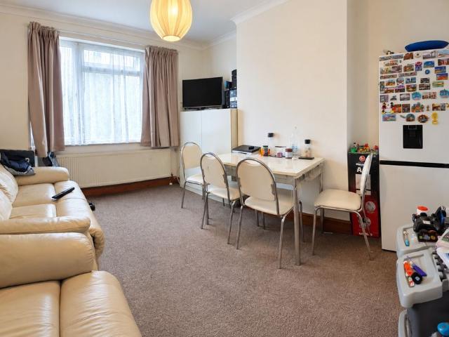 Lansbury Road, Enfield EN3, 2 bed flat to rent, £1,600 pcm | PrimeLocation