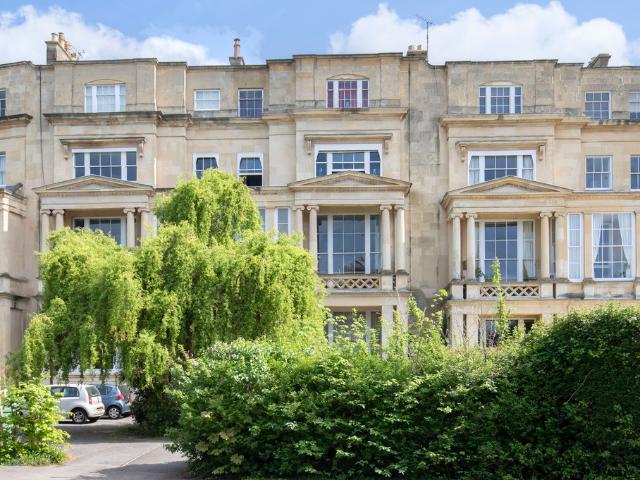 Lansdown Terrace, Cheltenham GL50 2JT Elliot Oliver