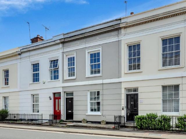 Lansdown, Cheltenham, GL50 3 bed house to rent £1,700 pcm £392 pw
