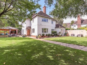 Lansdown, Cheltenham GL51 5 bed detached house to rent £4,250 pcm £981 pw