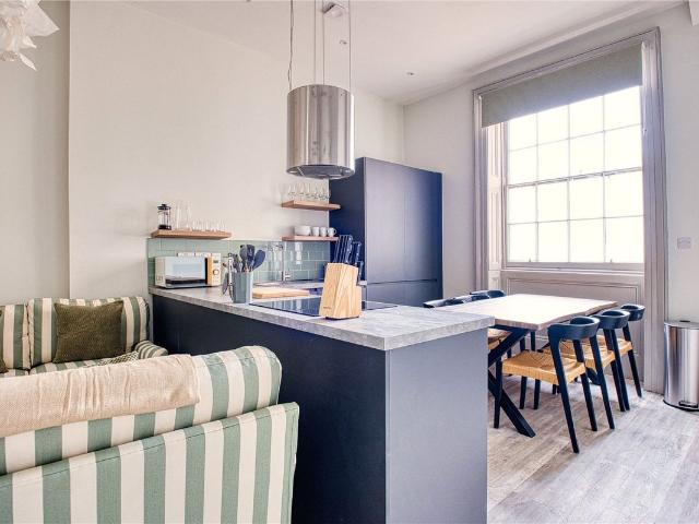 Lansdown Place, Cheltenham, Gloucestershire GL50, 2 bed flat to rent, £1,395 pcm | PrimeLocation