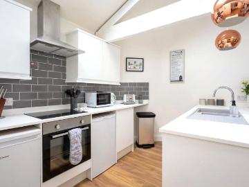 Cheltenham, Gloucestershire county, Southdowns