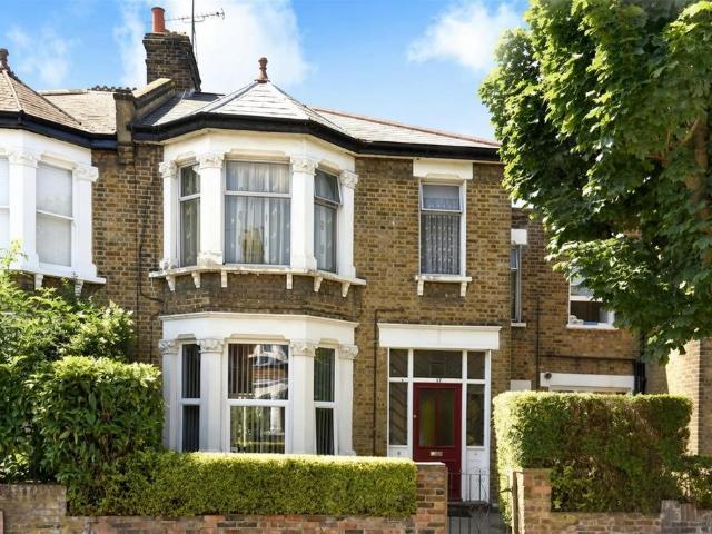 Lansdowne Grove, Neasden 1 bed maisonette to rent £1,700 pcm £392 pw