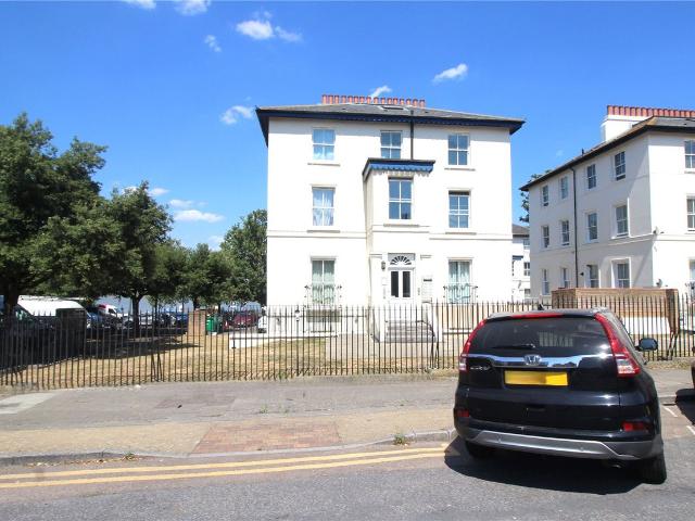 Lansdowne Square, Northfleet, Gravesend, Kent DA11, 2 bed flat to rent, £1,300 pcm | PrimeLocation