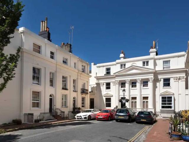 Lansdowne Square, Hove BN3, 5 bed terraced house to rent, £10,677 pcm | PrimeLocation