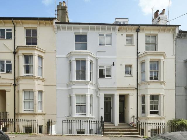 Lansdowne Street, Hove BN3, 3 bed maisonette to rent, £1,750 pcm | PrimeLocation