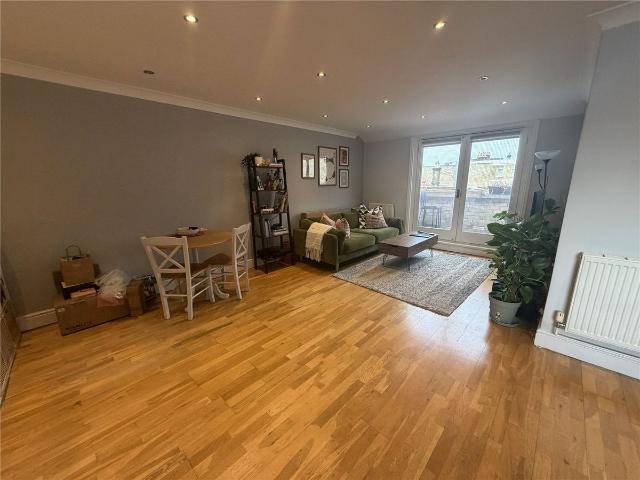 Lansdowne Place, London SE19, 2 bed flat to rent, £1,850 pcm | PrimeLocation