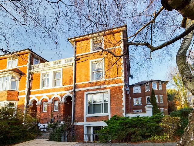 Lansdowne Road, Tunbridge Wells, Kent TN1, 1 bed flat to rent, £1,200 pcm | PrimeLocation
