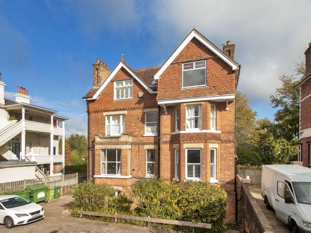 Lansdowne Road, Tunbridge Wells TN1, 1 bed flat to rent, £1,150 pcm | PrimeLocation