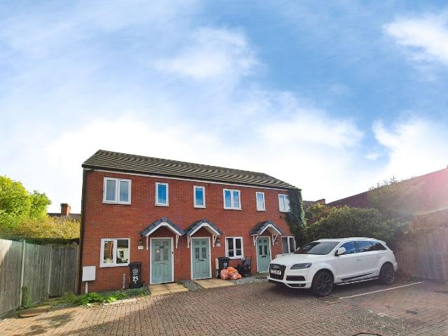 Lansdowne Road, Aylestone, Leicester LE2, 2 bed town house to rent, £1,200 pcm | PrimeLocation