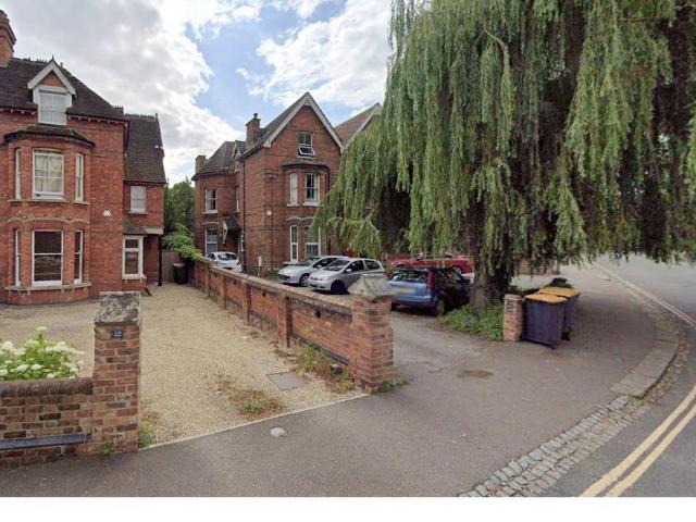 Lansdowne Road, Bedford, MK40 1 bed apartment to rent £875 pcm £202 pw