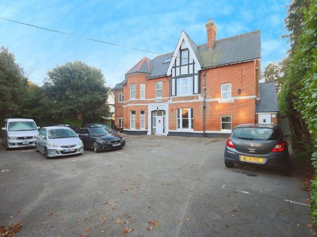 Lansdowne Road, Bournemouth BH1 1 bed flat to rent £950 pcm £219 pw